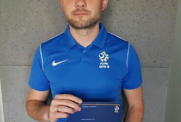 Trener Tomisław Mucha z licencją UEFA B!