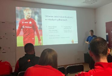Trener Kacper Ząbroń w akademiach Wisły i Cracovii!