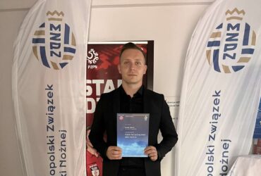 Trener Kacper Ząbroń z licencją UEFA B Youth!