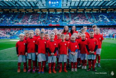 Chłopcy z Grunwaldu eskortowali zawodników Wisły Kraków!