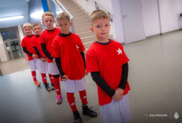 Chłopcy z Grunwaldu eskortowali zawodników Wisły Kraków!