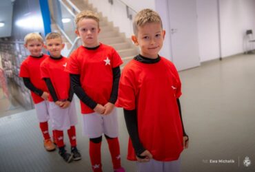 Chłopcy z Grunwaldu eskortowali zawodników Wisły Kraków!